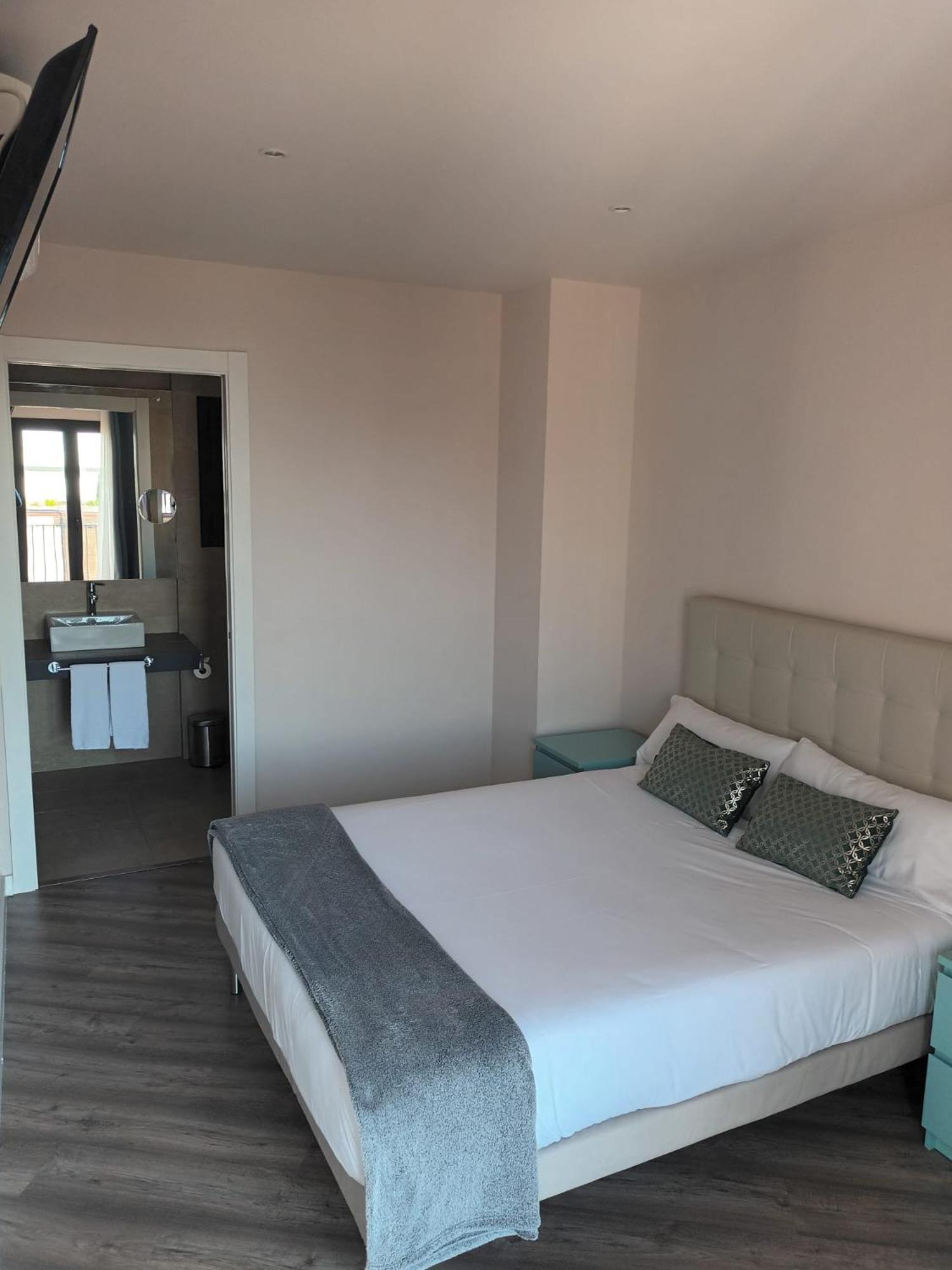 Hotel Monegal Barcelona Pokoj fotografie